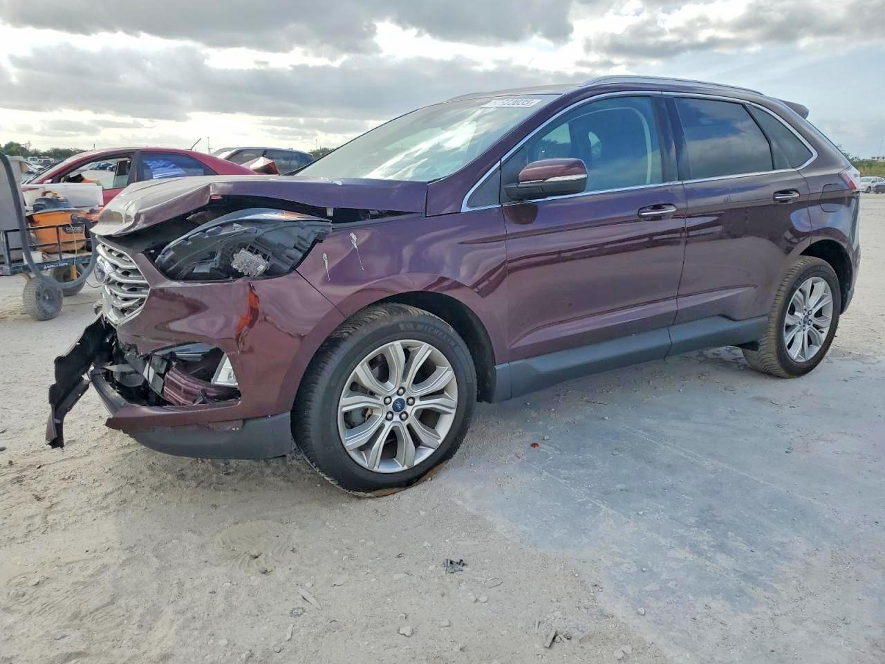 2019 Ford Edge Titanium