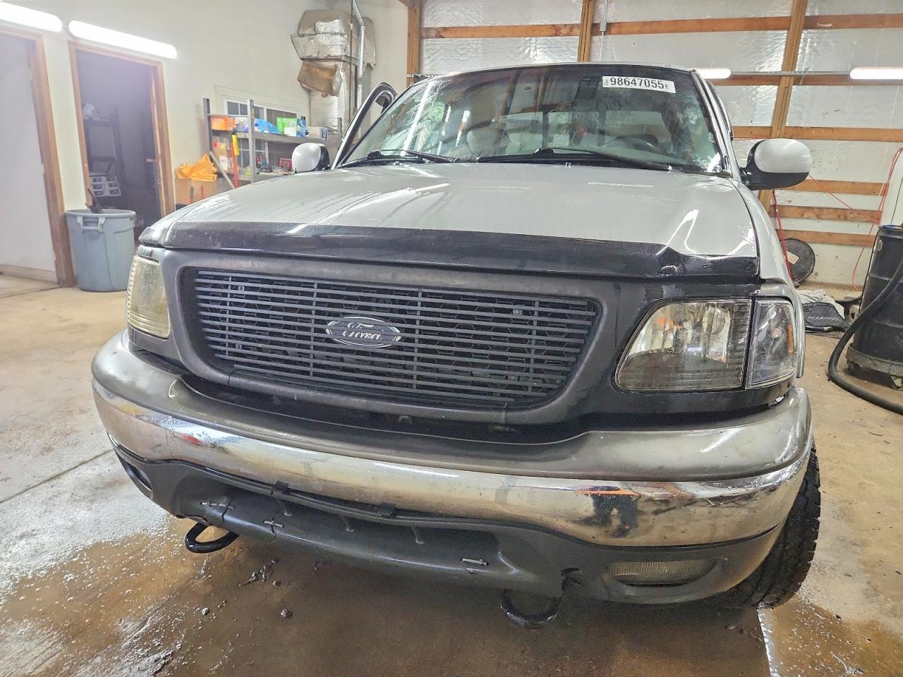 2003 Ford F150 - Image 5