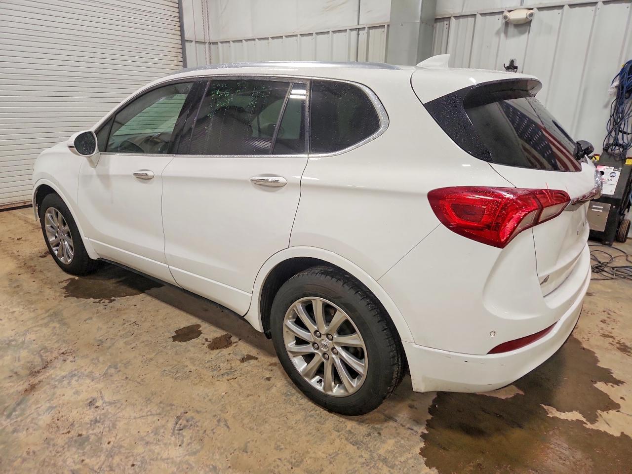 2020 Buick Envision Essence - Фото 2