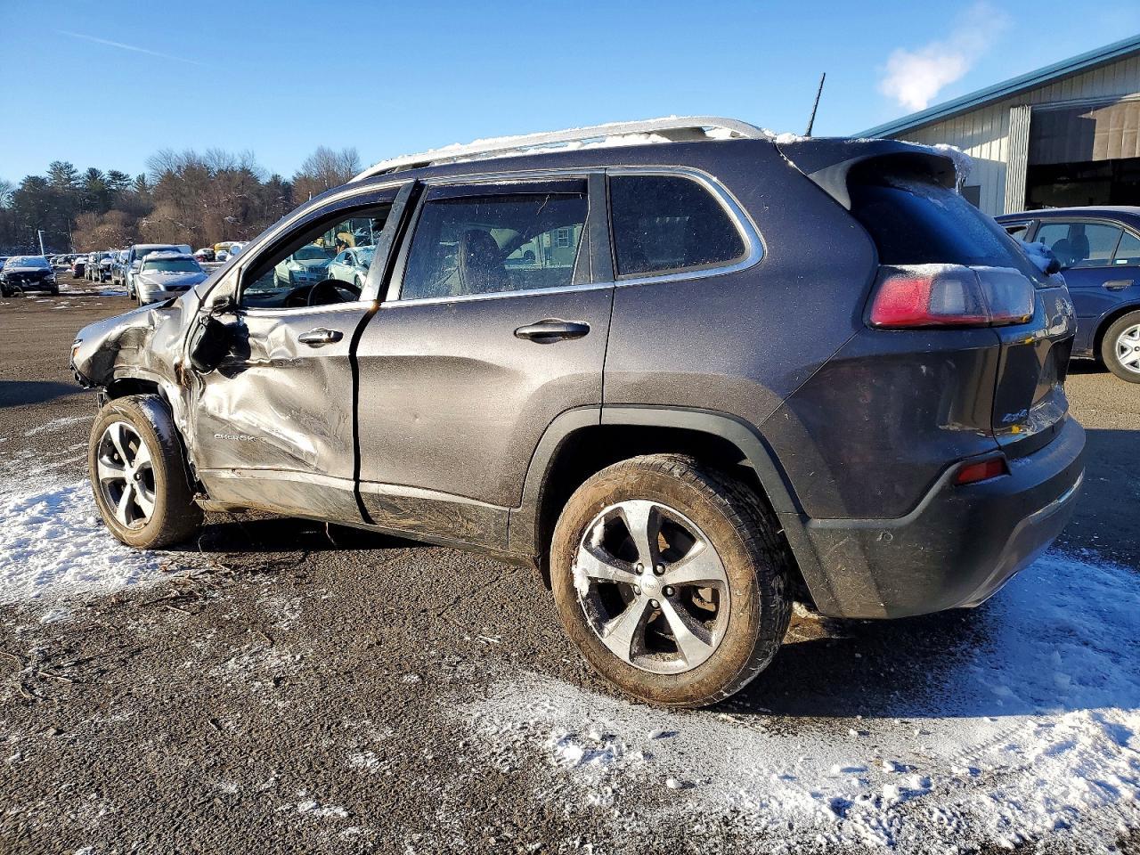 2019 Jeep Cherokee Limited - Image 2