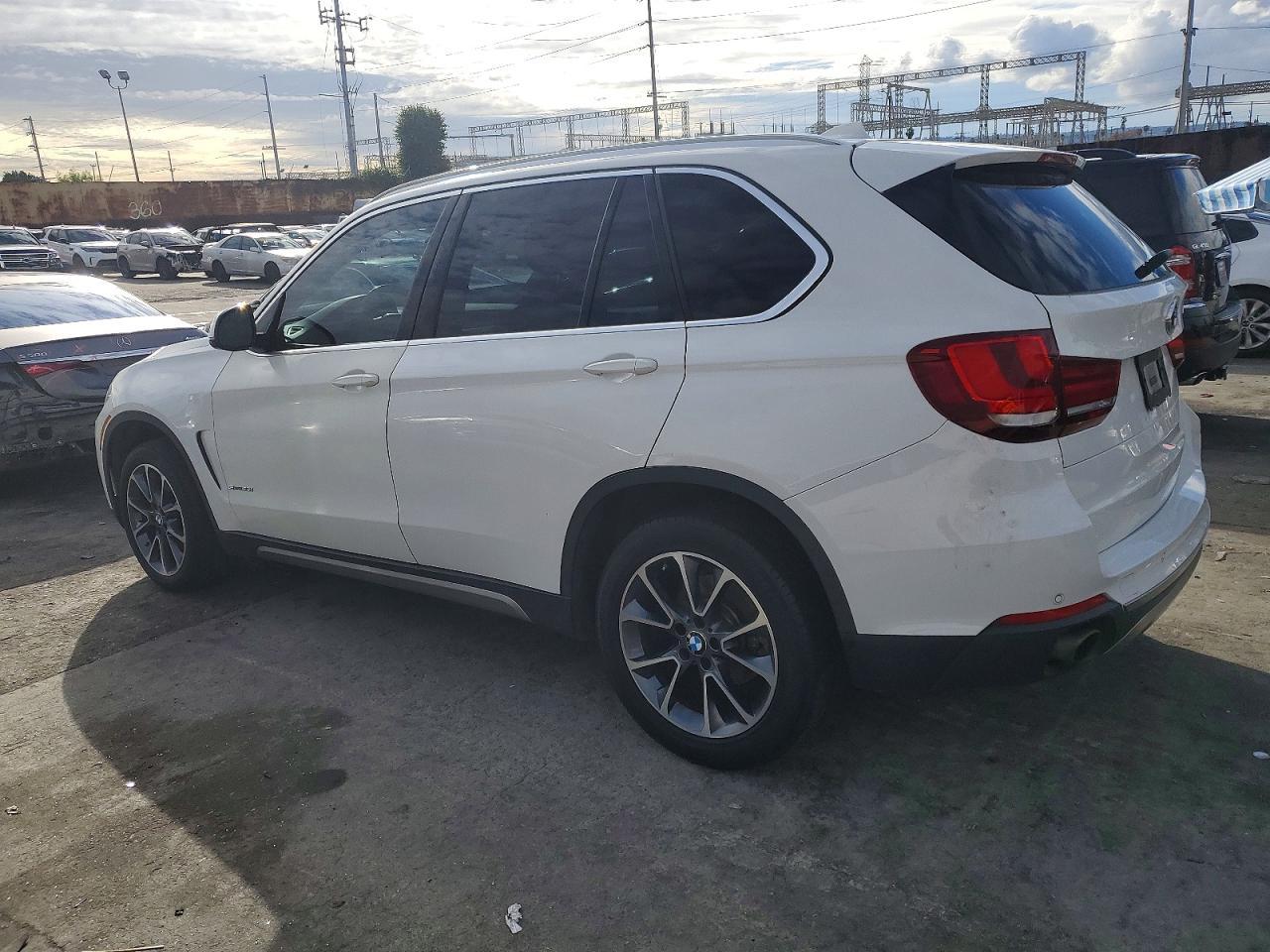 2017 BMW X5 Sdrive35I - Фото 2