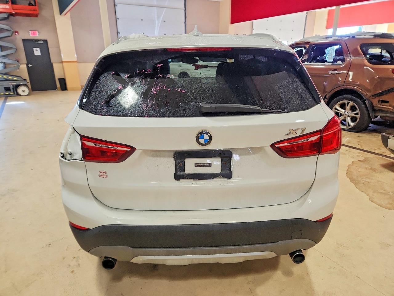 2017 BMW X1 xDrive28I - Фото 6