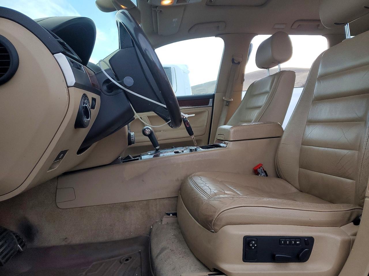 2005 Volkswagen Touareg 4.2 - Фото 7