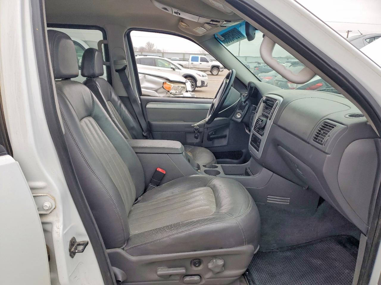 2002 Mercury Mountaineer - Фото 7