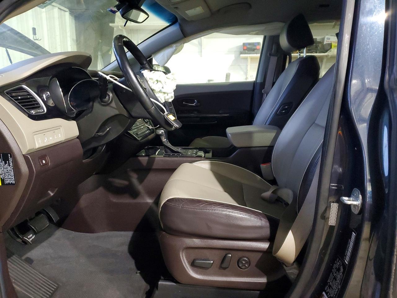 2017 Kia Sedona Sxl - Image 7