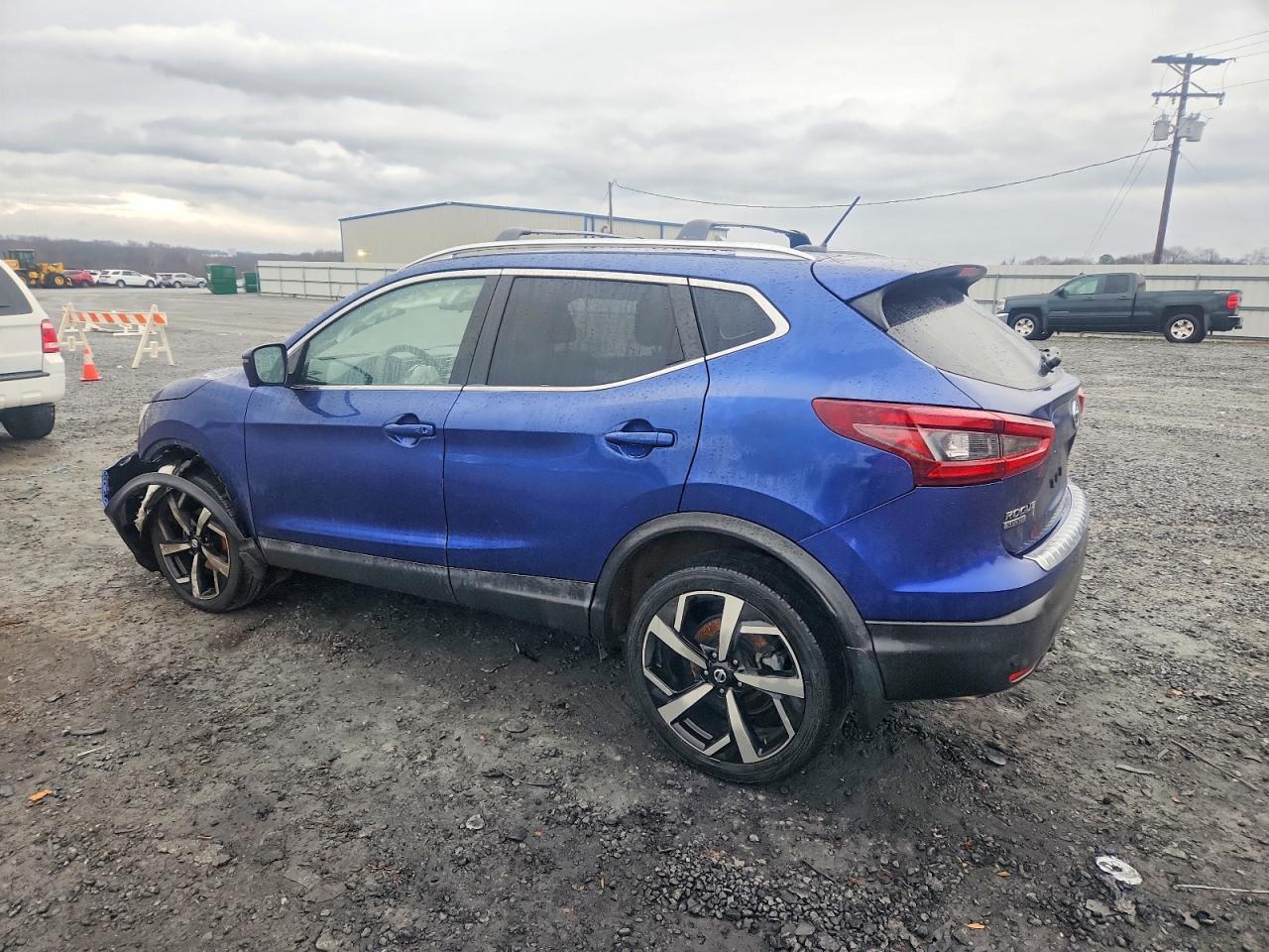 2020 Nissan Rogue Sport S - Фото 2
