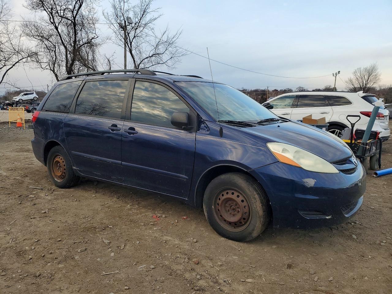 2006 Toyota Sienna L 7-Passenger - Фото 4