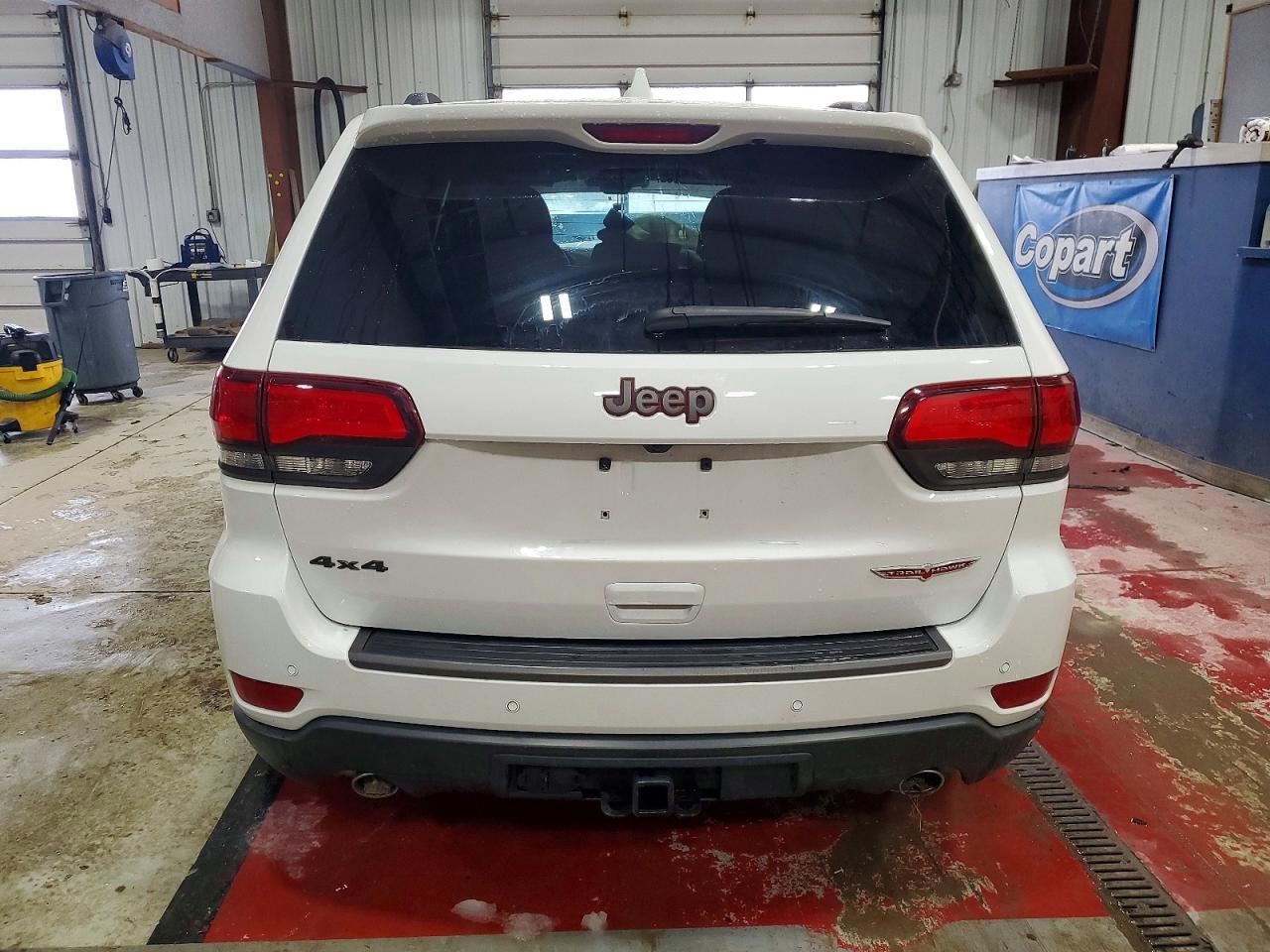 2021 Jeep Grand Cherokee Trailhawk - Image 6