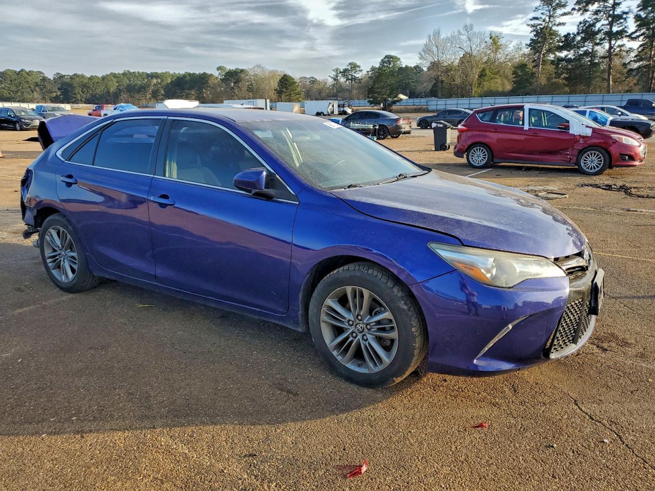 2016 Toyota Camry Le - Image 4