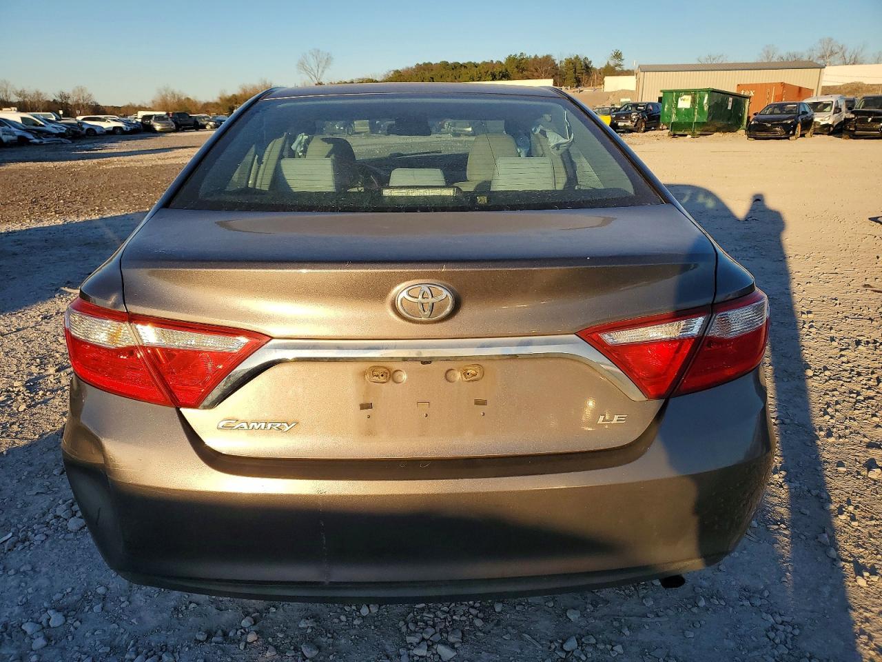 2015 Toyota Camry Le - Фото 6