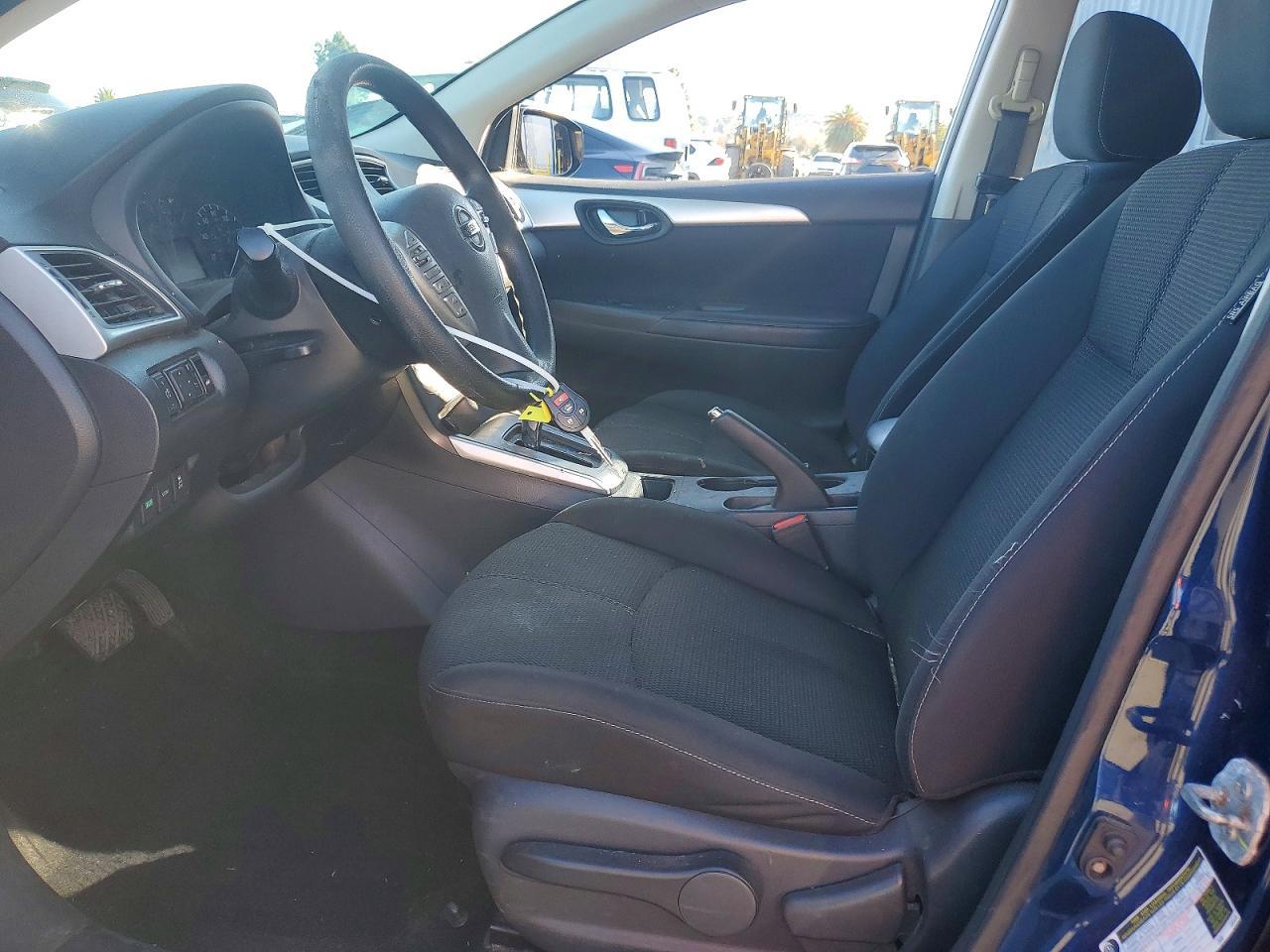 2017 Nissan Sentra S - Фото 7