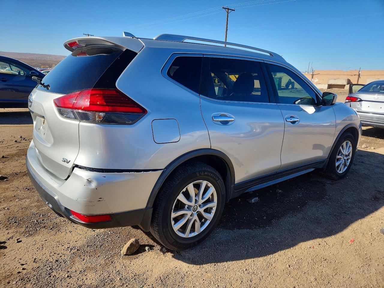 2017 Nissan Rogue S - Фото 3