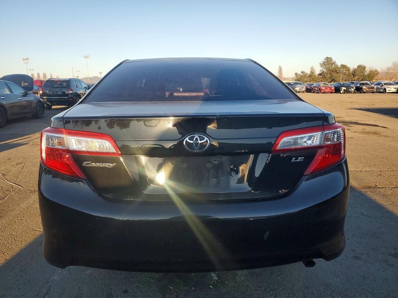 2015 Toyota Camery - Фото 6
