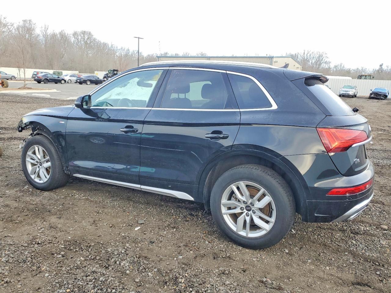 2023 Audi Q5 Premium 45 - Image 2