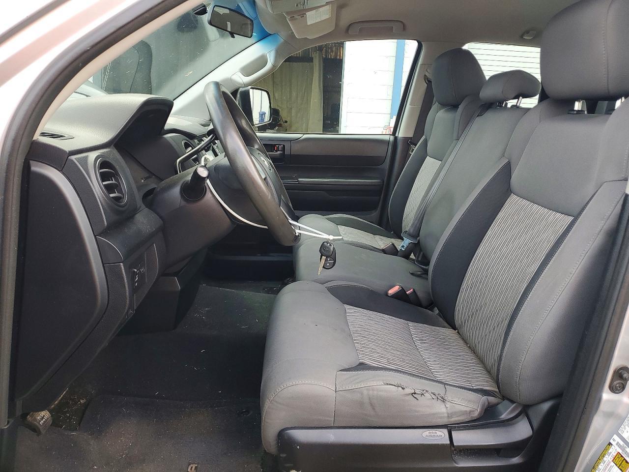 2014 Toyota Tundra Double Cab Sr - Image 7