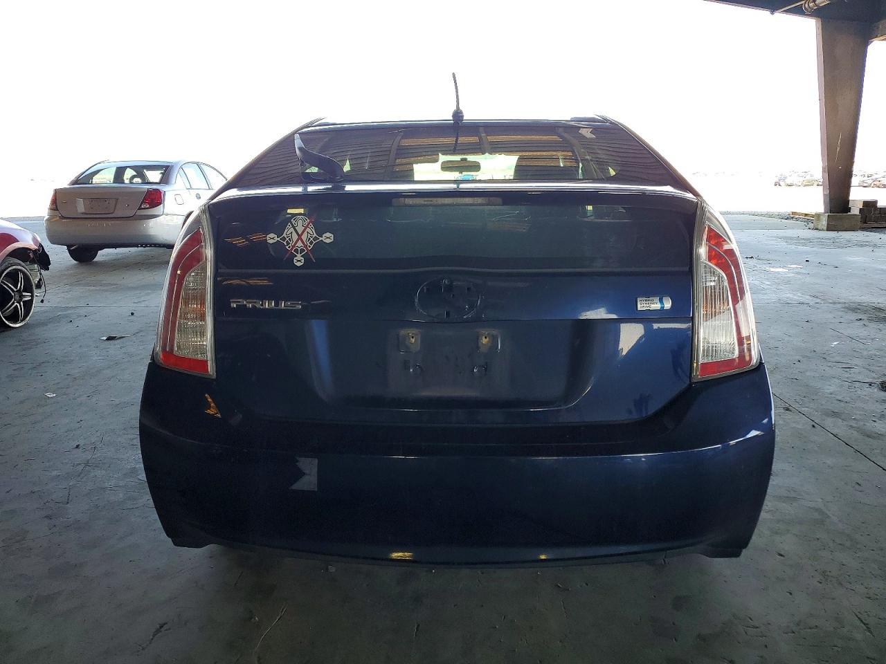 2013 Toyota Prius - Фото 6
