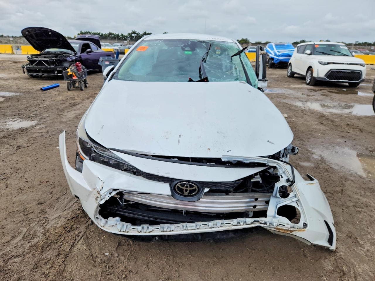 2022 Toyota Corolla Le - Фото 5