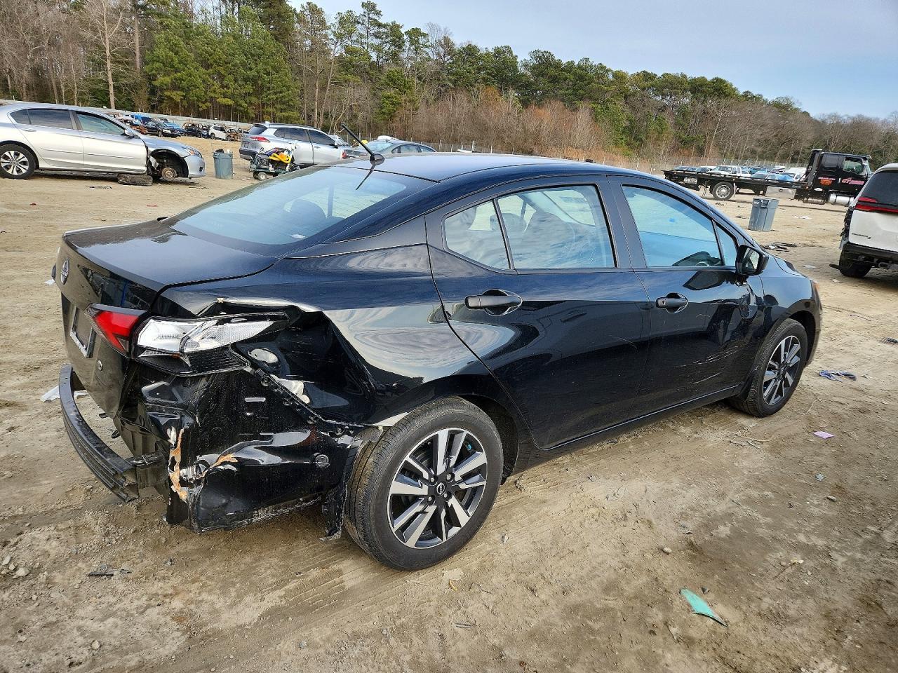 2024 Nissan Versa S - Фото 3