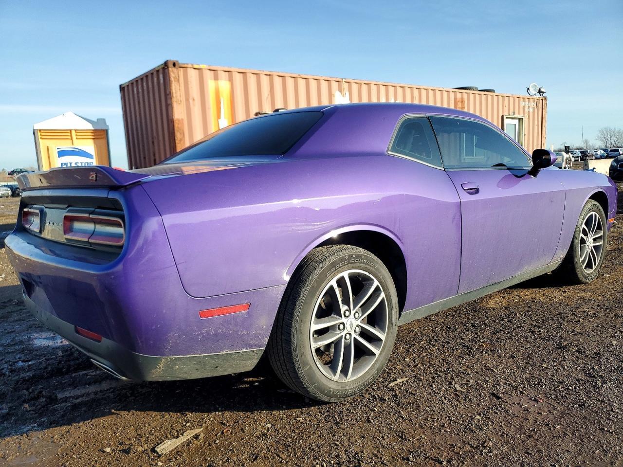 2019 Dodge Challenger Sxt - Image 3