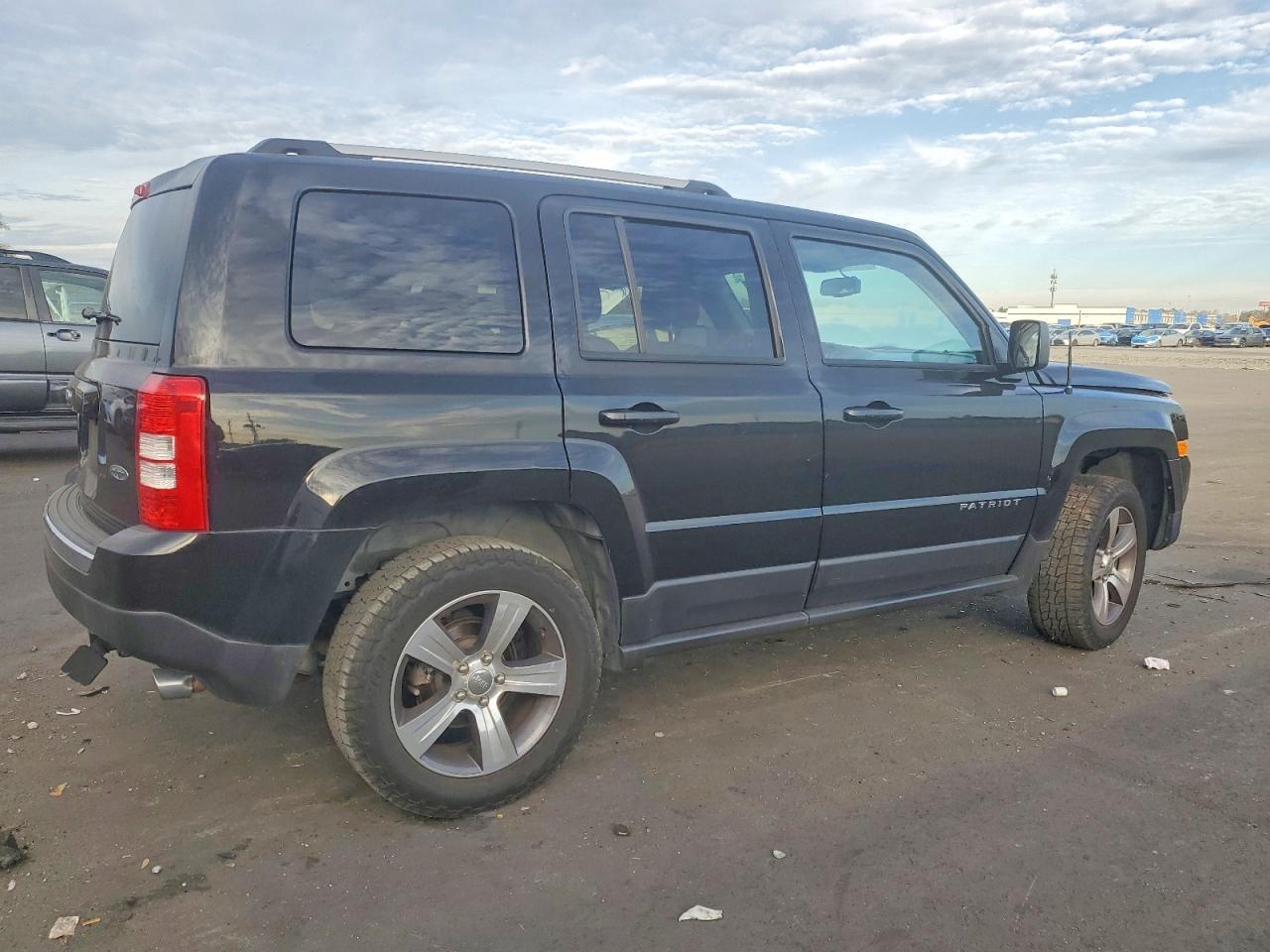 2017 Jeep Patriot Latitude - Фото 3