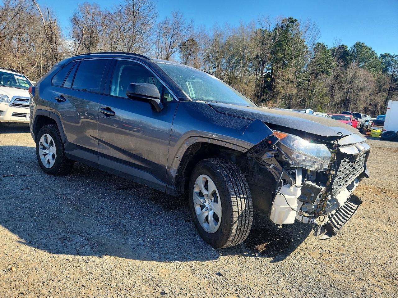 2020 Toyota Rav4 Le - Image 4
