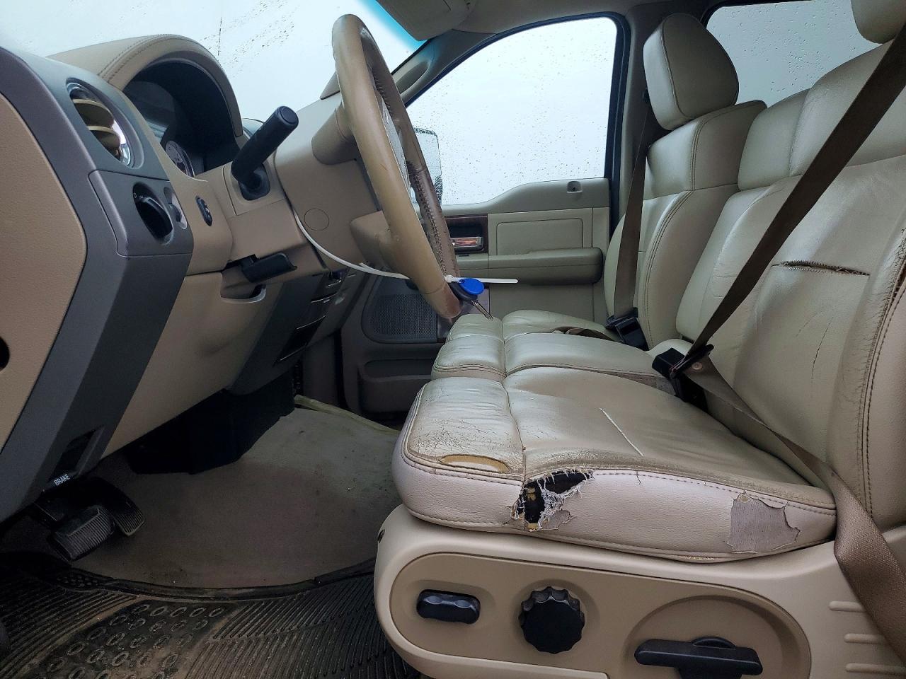2004 Ford F150 Supercrew - Image 7