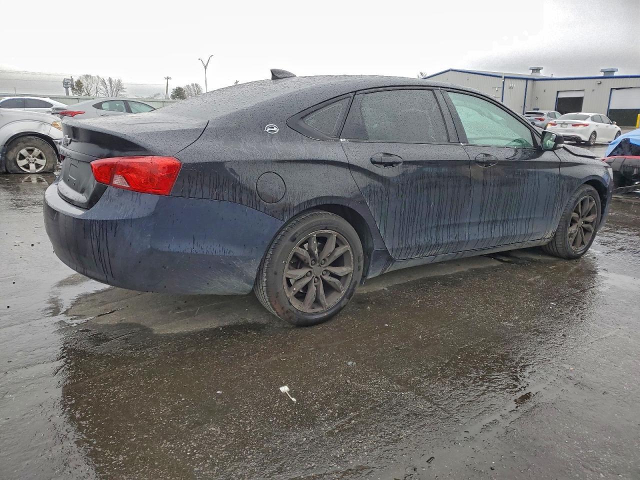 2017 Chevrolet Impala Lt - Фото 3