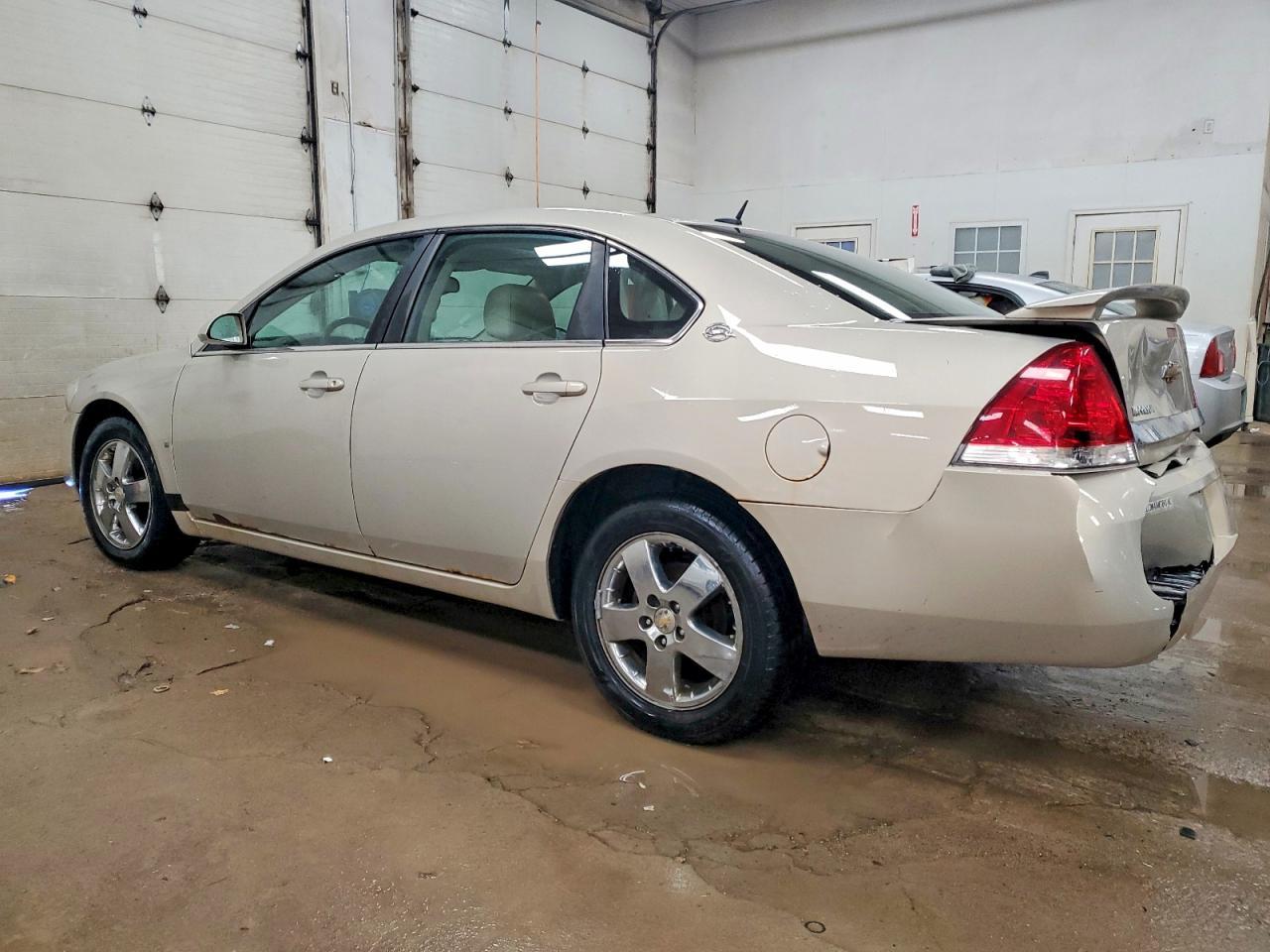 2008 Chevrolet Impala Lt - Image 2