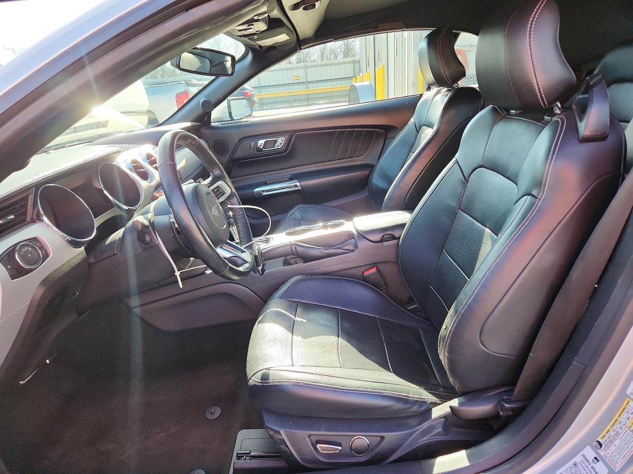 2016 Ford Mustang - Image 7