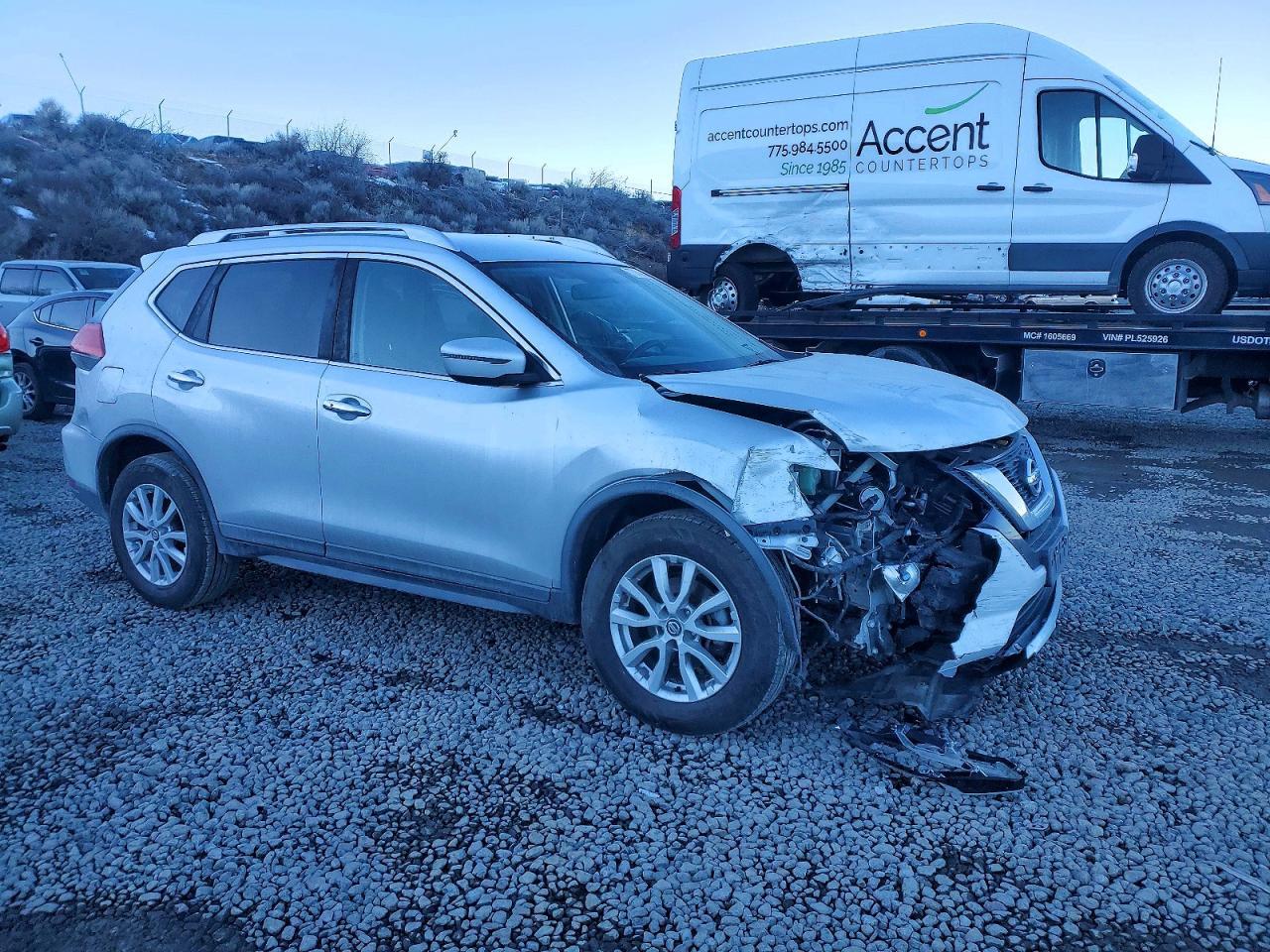 2017 Nissan Rogue S - Фото 4