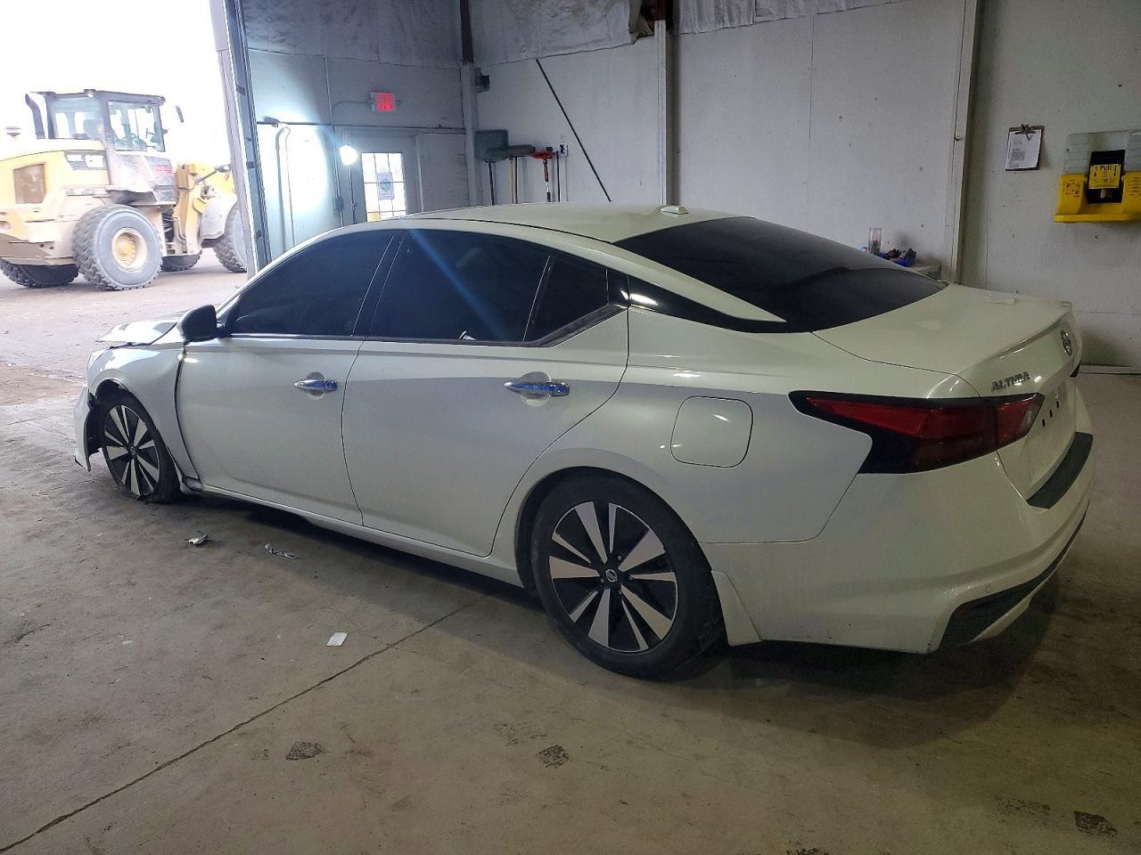 2019 Nissan Altima Sv - Фото 2