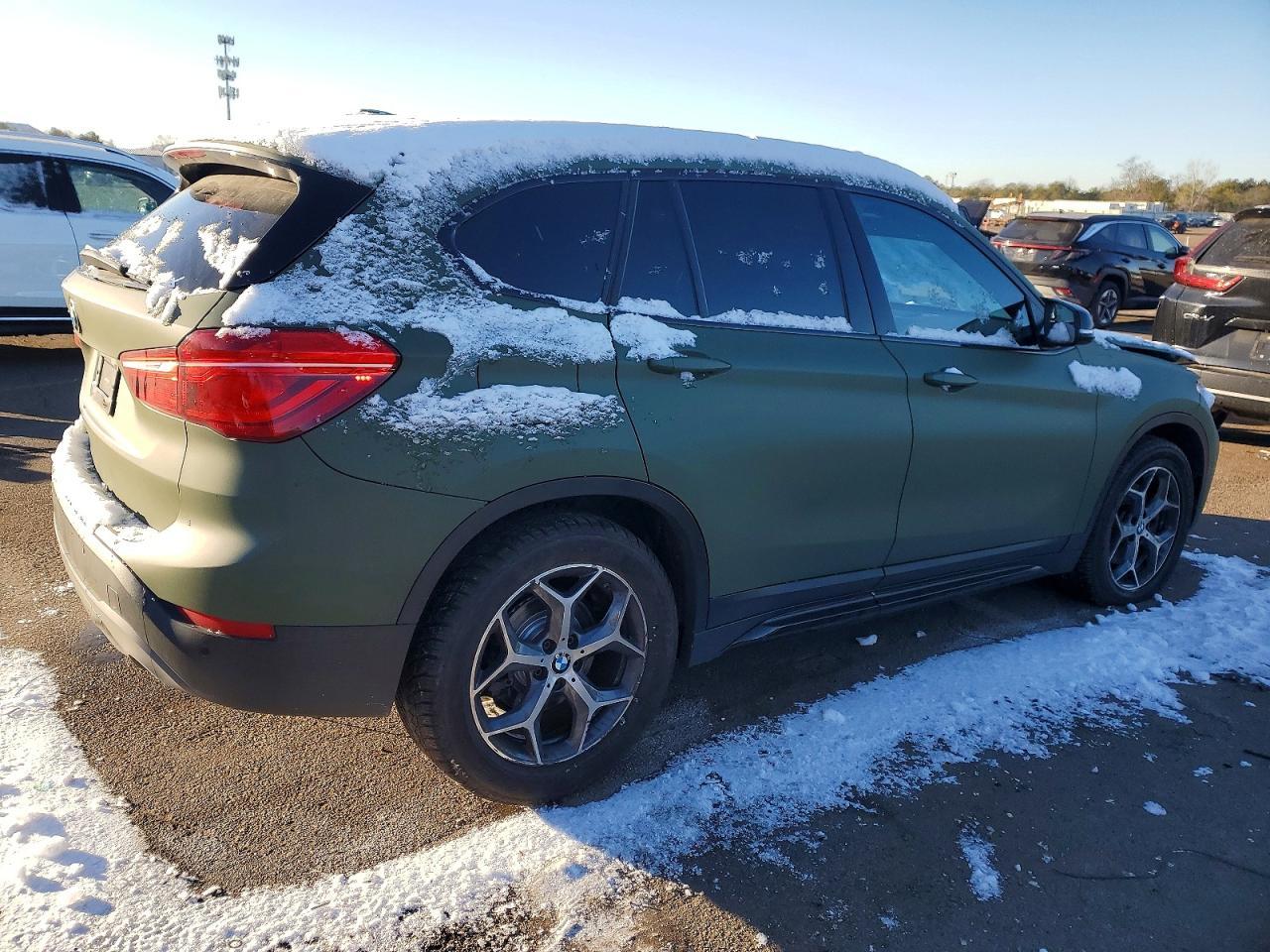 2018 BMW X1 xDrive28I - Фото 3