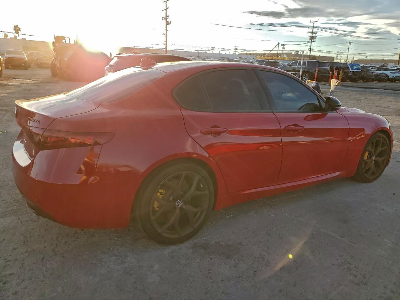 2020 Alfa Romeo Giulia - Фото 3