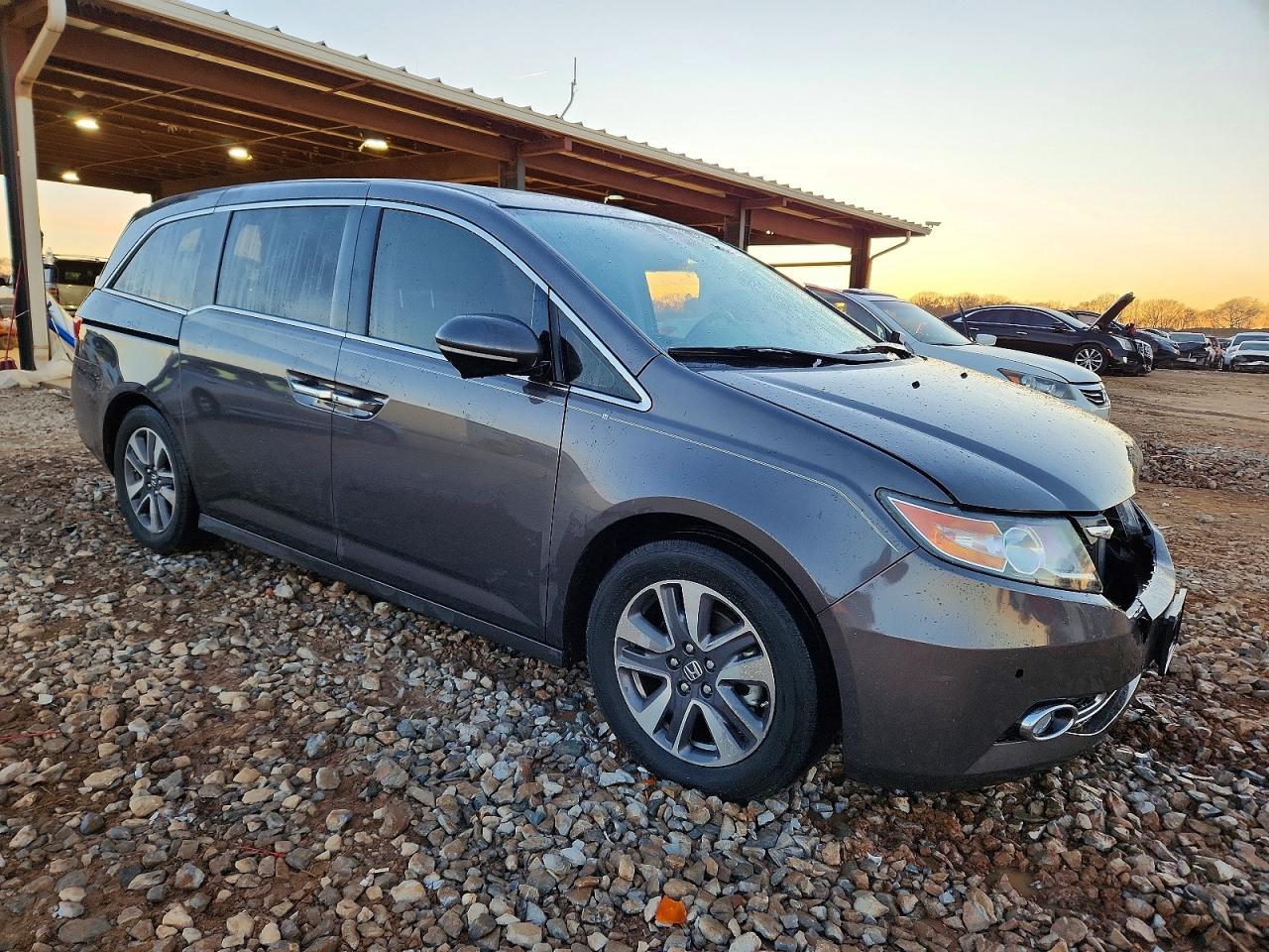 2016 Honda Odyssey Touring - Фото 4