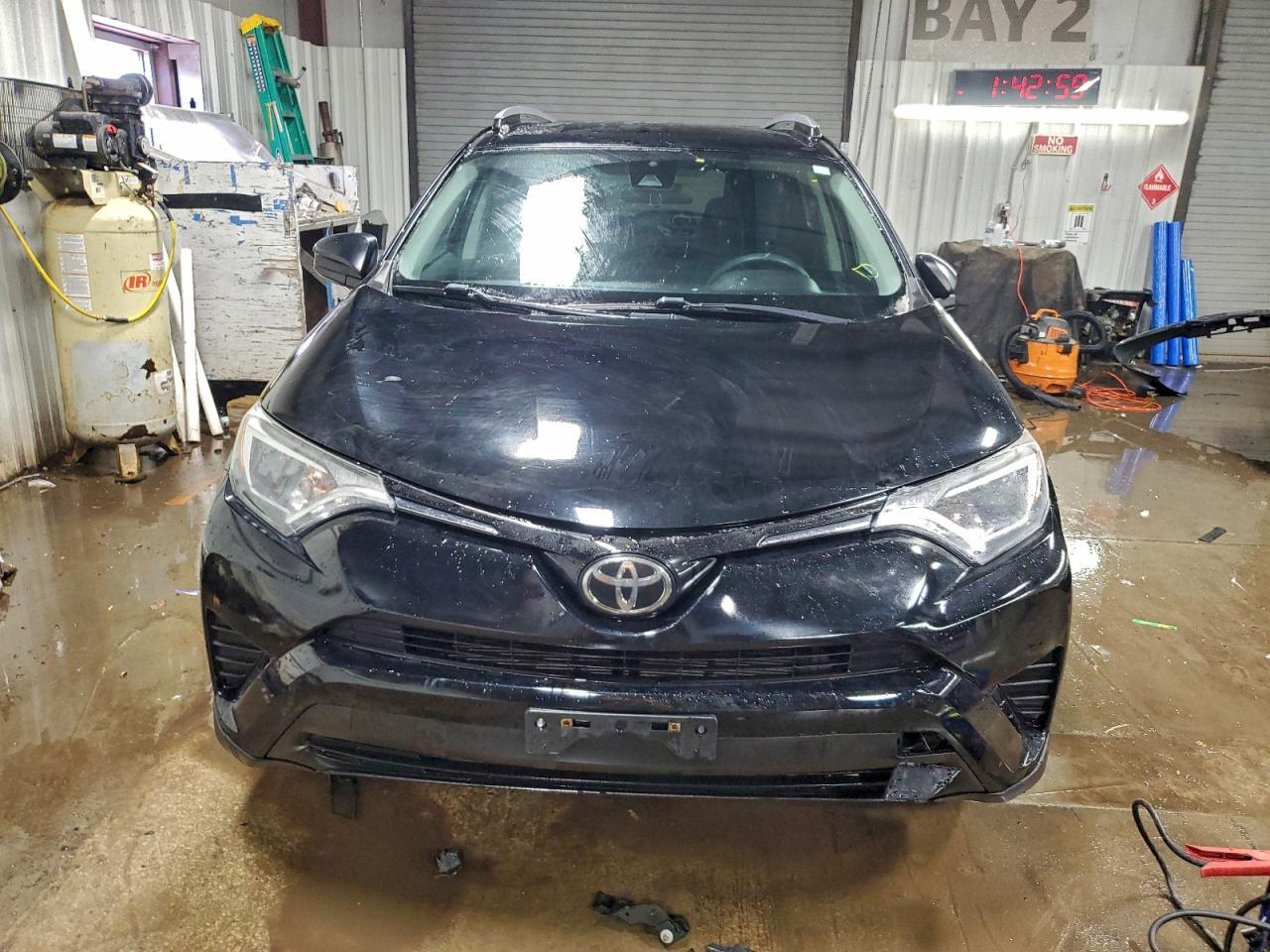 2017 Toyota Rav4 Le - Фото 5
