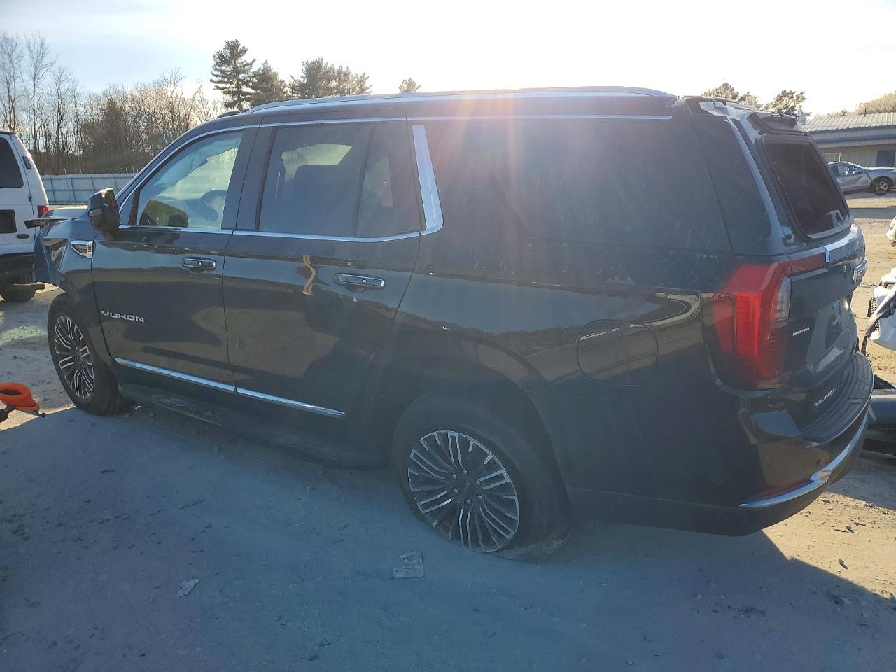 2026 GMC Yukon Elevation - Image 2