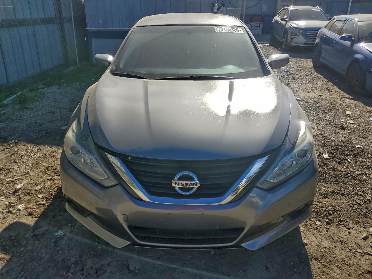 2018 Nissan Altima 2.5 - Image 5