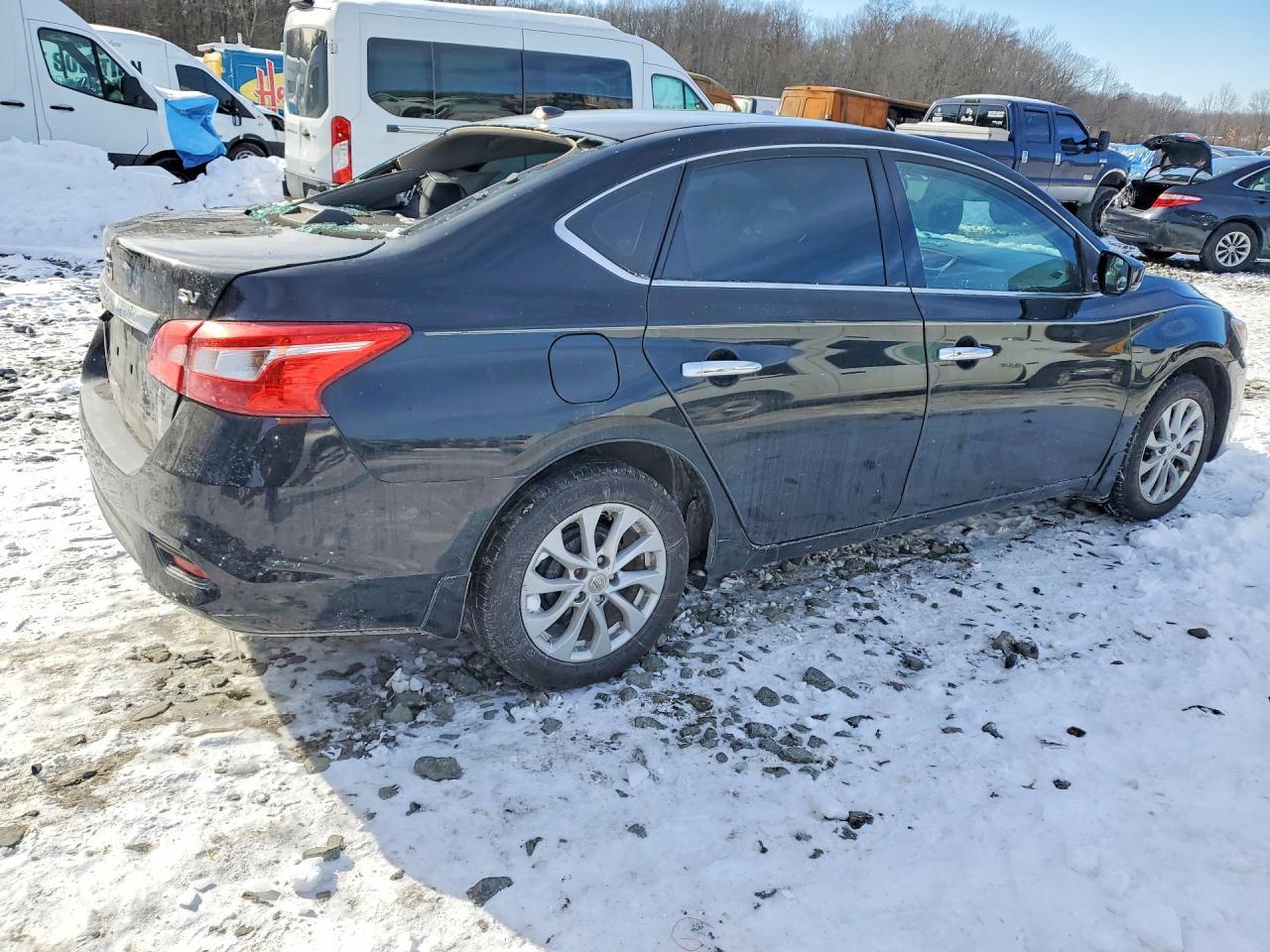 2018 Nissan Sentra S - Фото 3