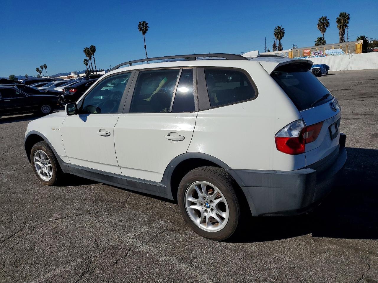 2005 BMW X3 2.5I - Image 2