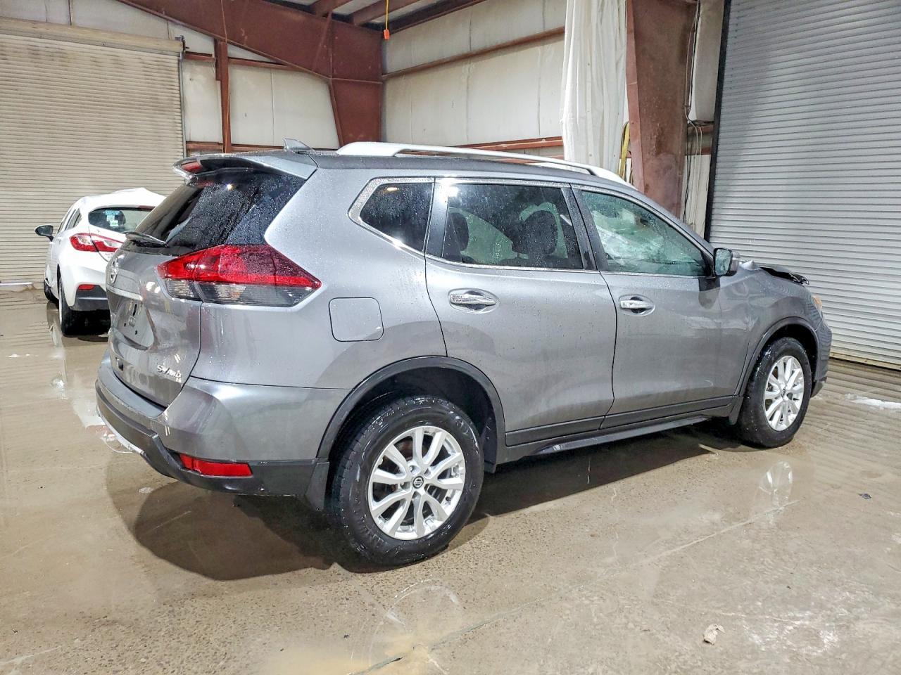 2020 Nissan Rogue S - Фото 3