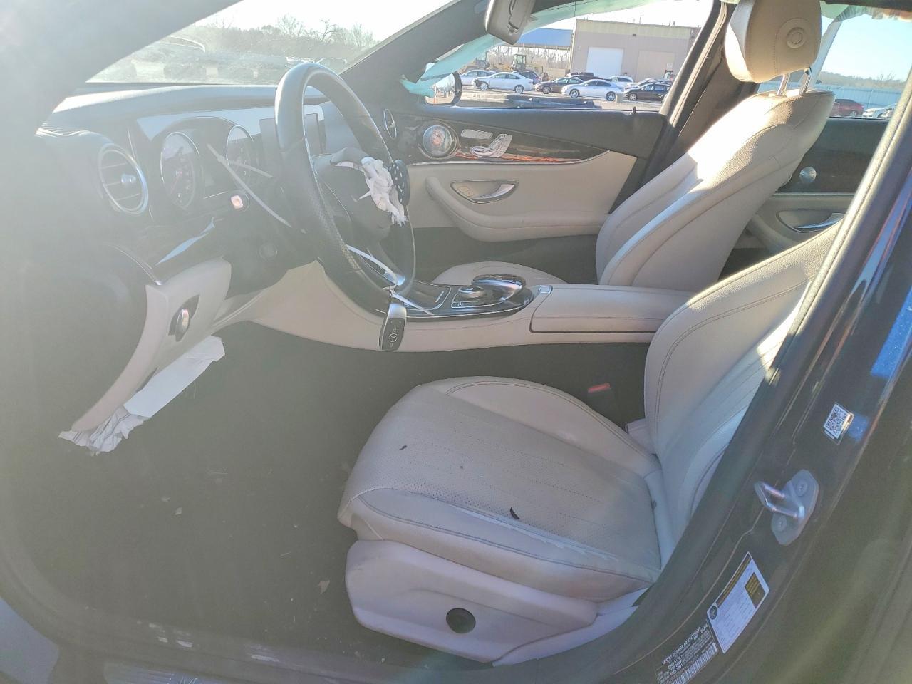 2017 Mercedes-Benz E 300 4Matic - Image 7