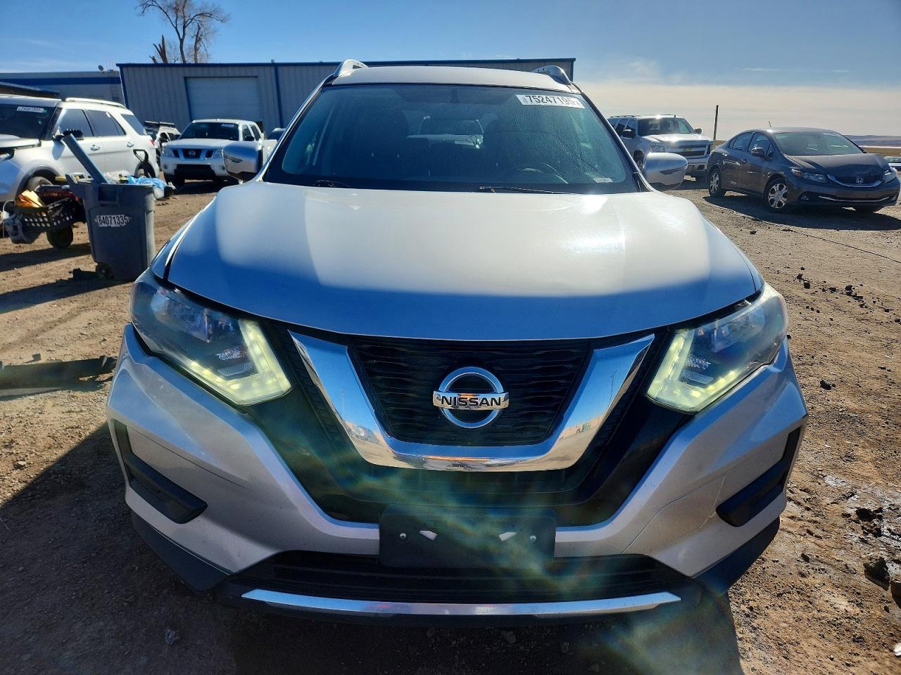 2017 Nissan Rogue S - Фото 5