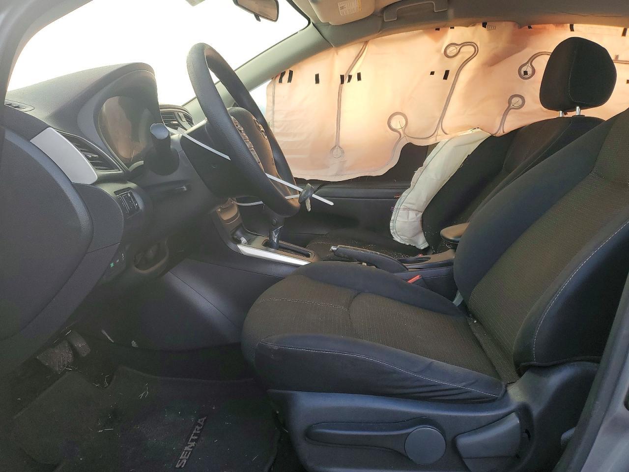 2016 Nissan Sentra - Фото 7