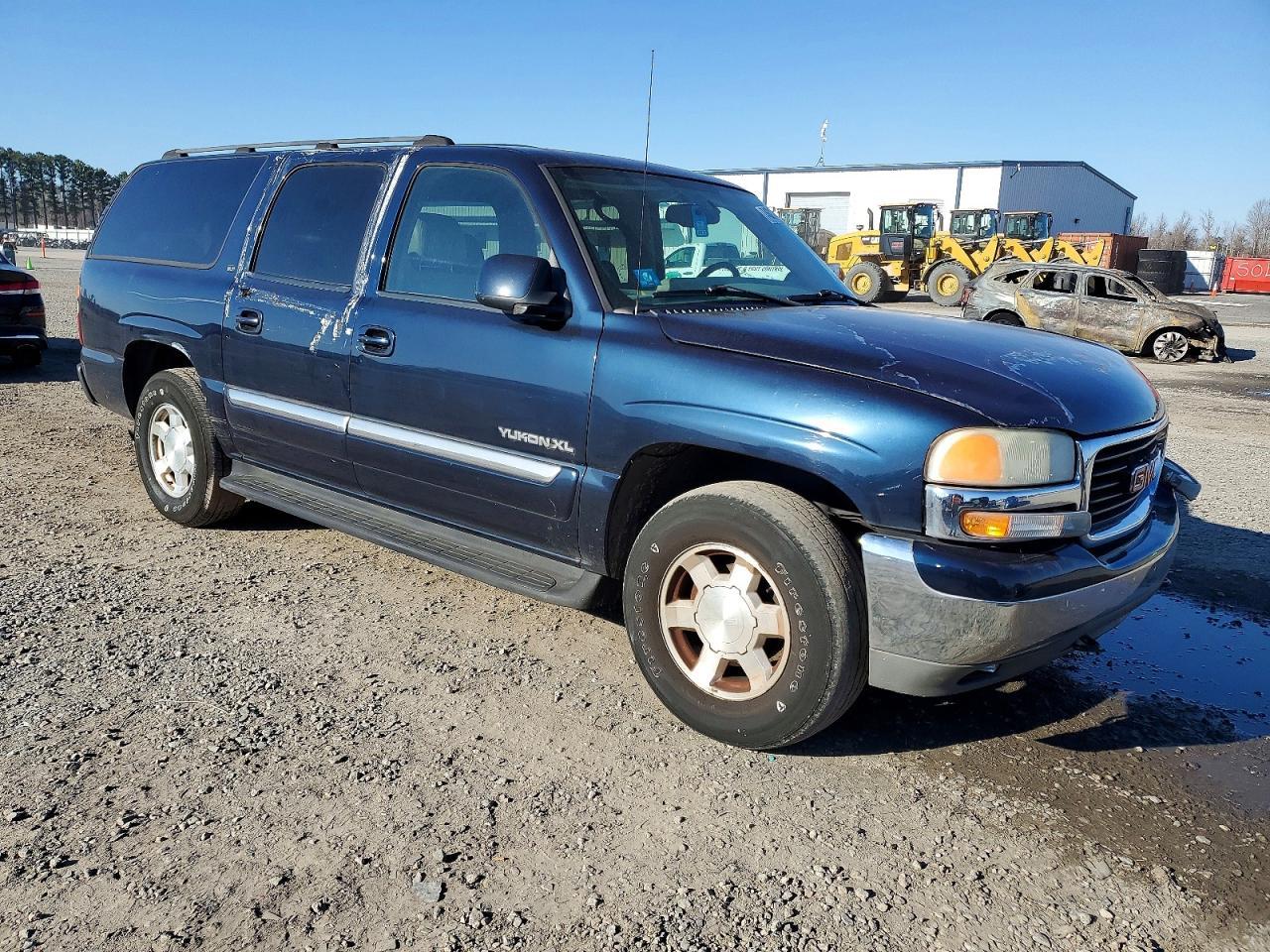 2004 GMC Yukon Xl K1500 - Image 4