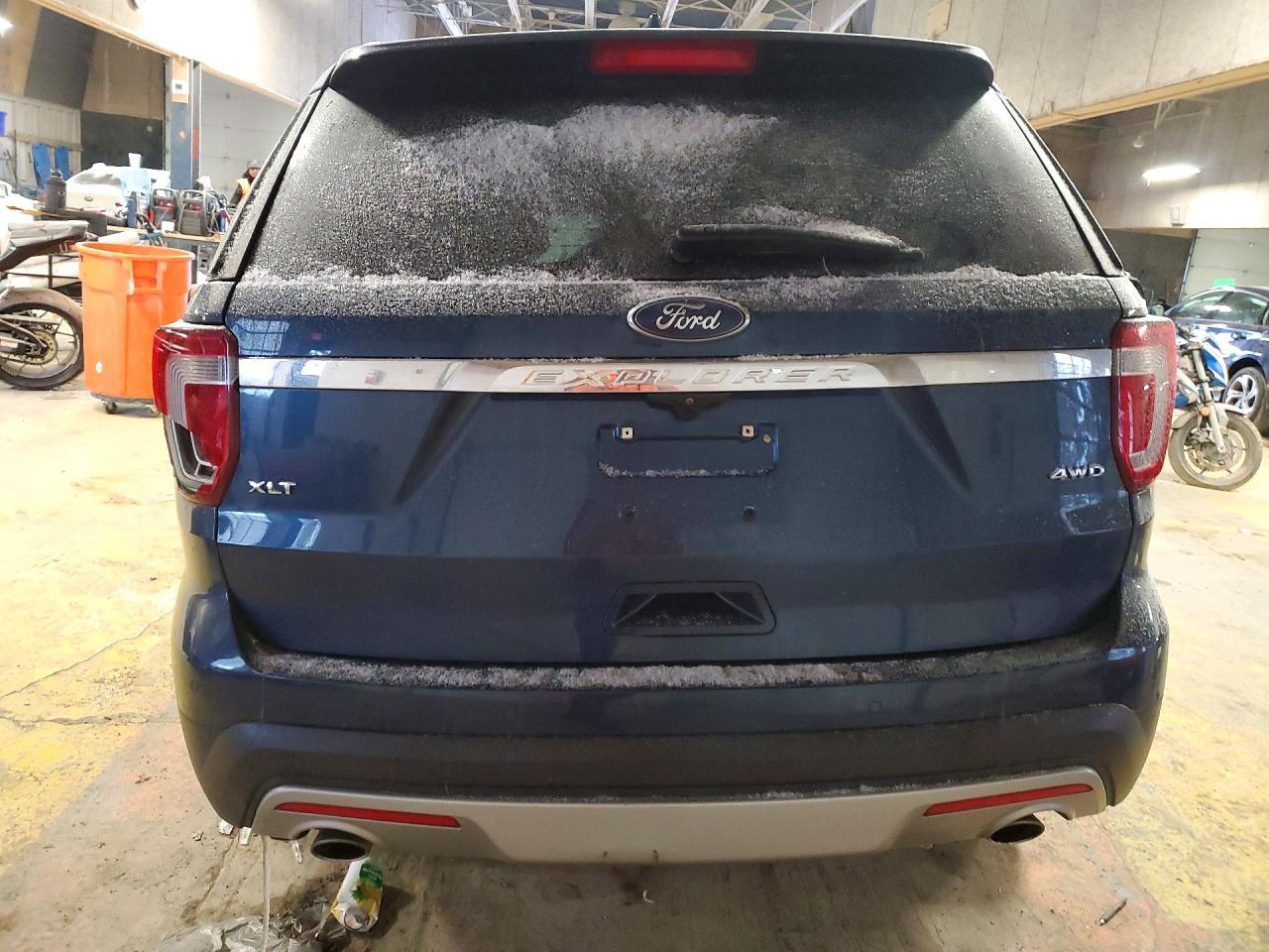 2017 Ford Explorer Xlt - Фото 6