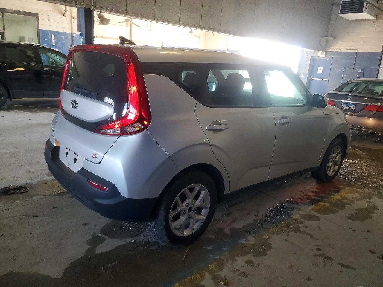 2020 Kia Soul Lx - Фото 3