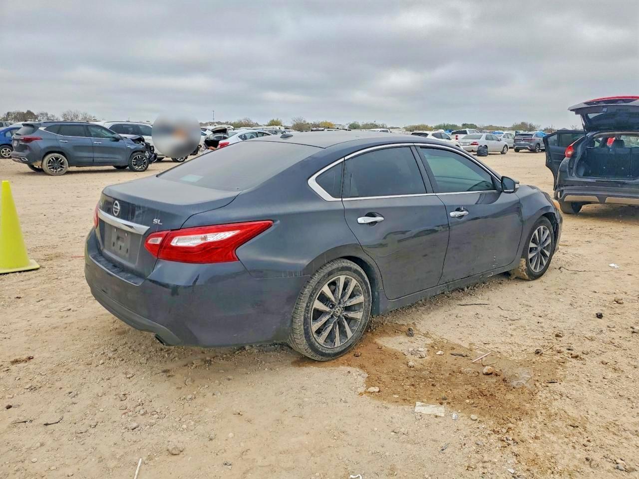 2017 Niss Altima 2.5 - Фото 3