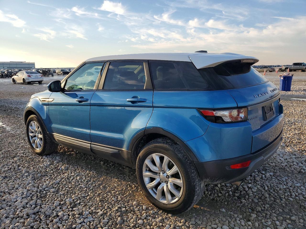 2015 Land Rover Range Rover Evoque Pure - Фото 2