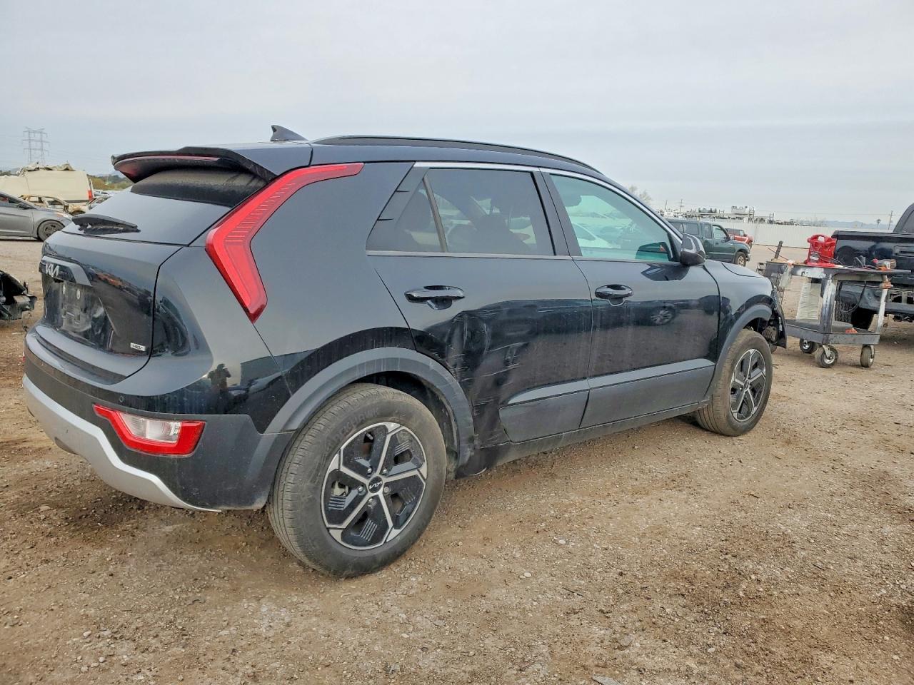 2024 Kia Niro Ex - Image 3