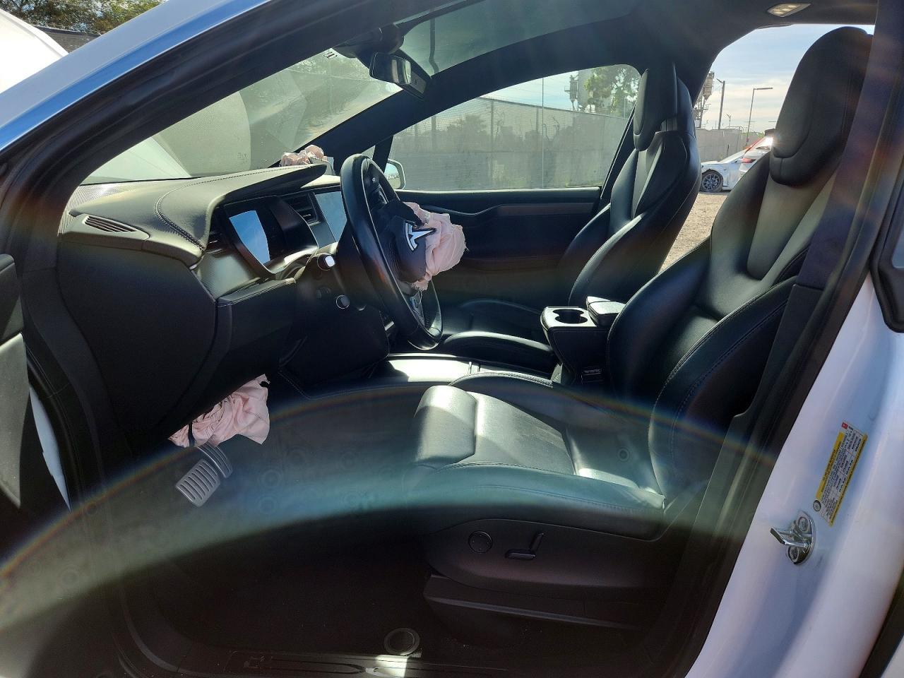 2019 Tesla Model X - Фото 7